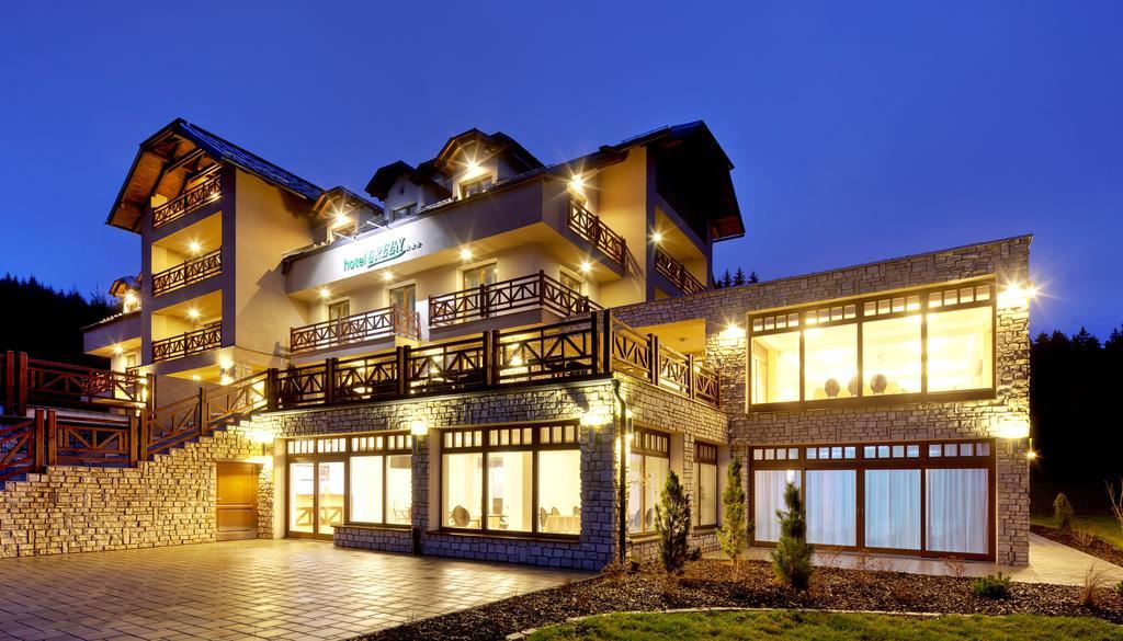 דולני קובין Hotel Green מראה חיצוני תמונה